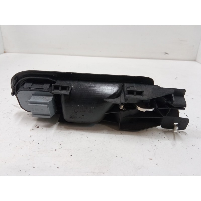 Recambio de maneta interior puerta delantera izquierda para volkswagen golf iv (1j1) 1.4 16v referencia OEM IAM   