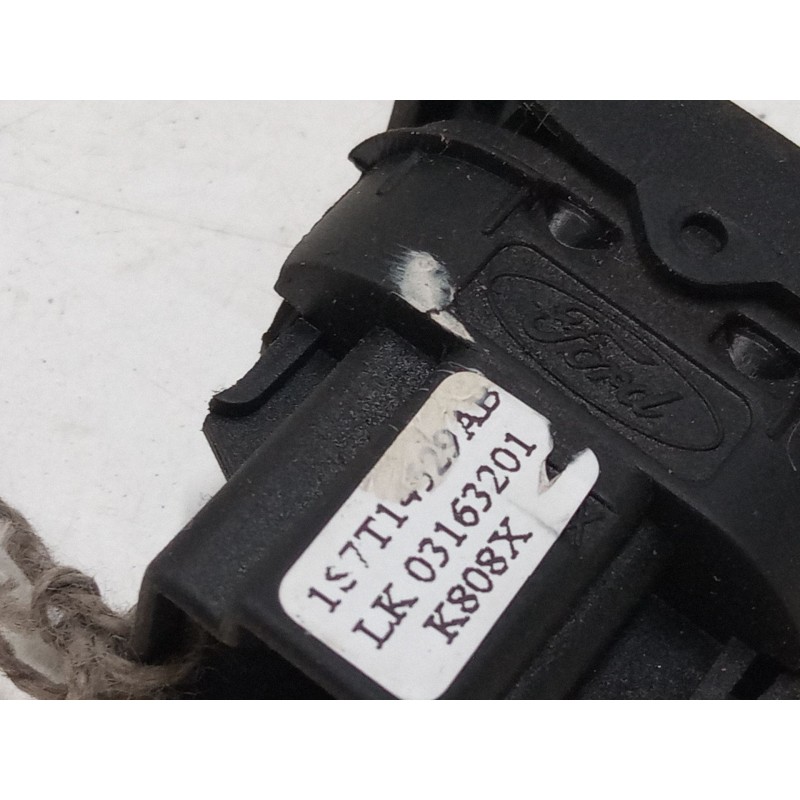 Recambio de mando elevalunas trasero izquierdo para ford mondeo iii sedán (b4y) 2.0 16v tddi / tdci referencia OEM IAM 1S7T14529