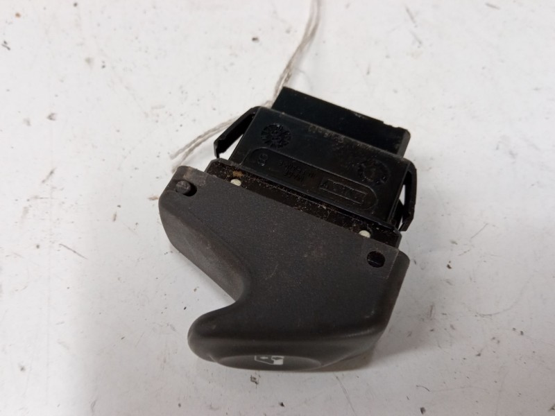 Recambio de mando elevalunas delantero derecho para renault megane scénic (ja0/1_) 1.9 dti (ja0n) referencia OEM IAM   