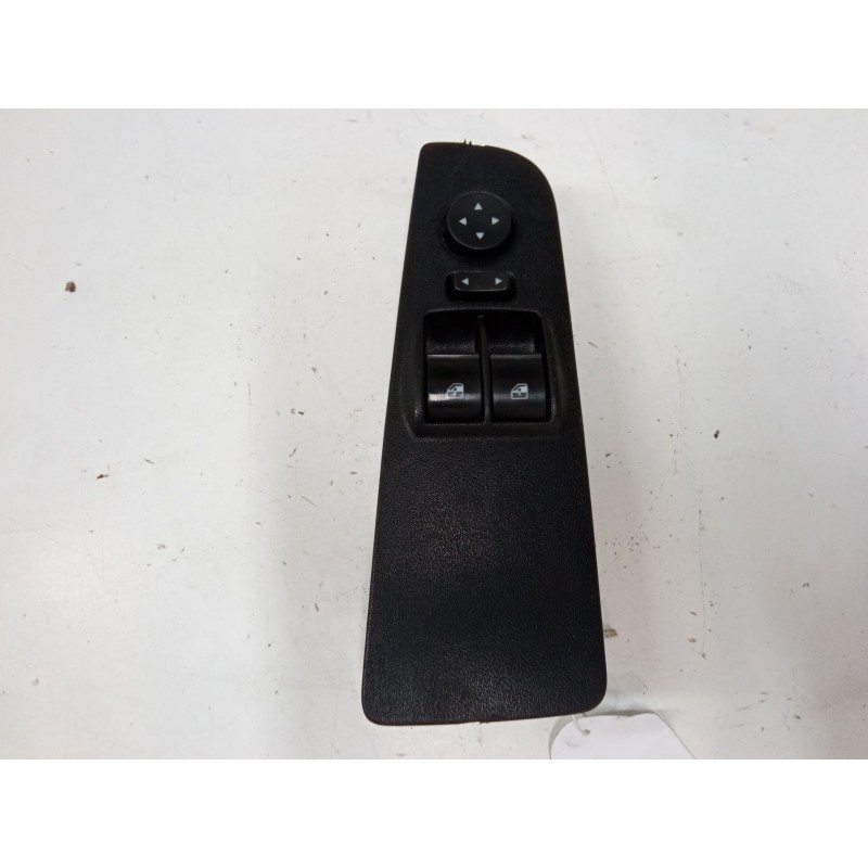 Recambio de mando elevalunas delantero izquierdo para fiat grande punto (199_) 1.4 16v (199bxg1b, 199axg1b) referencia OEM IAM  