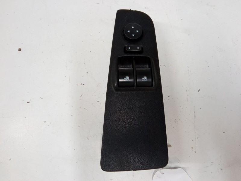 Recambio de mando elevalunas delantero izquierdo para fiat grande punto (199_) 1.4 16v (199bxg1b, 199axg1b) referencia OEM IAM  