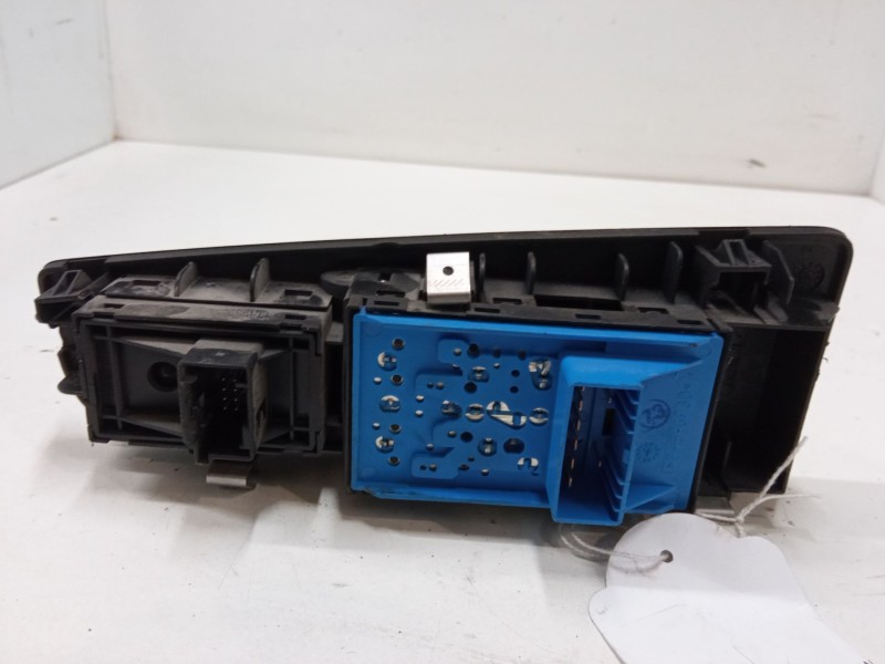 Recambio de mando elevalunas delantero izquierdo para fiat grande punto (199_) 1.4 16v (199bxg1b, 199axg1b) referencia OEM IAM  