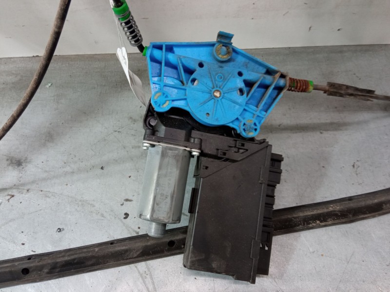 Recambio de elevalunas electrico delantero derecho para audi a4 b7 (8ec) 2.0 tdi 16v referencia OEM IAM   