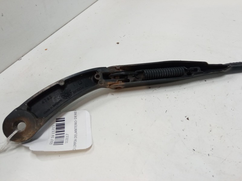 Recambio de brazo limpia delantero derecho para volkswagen golf iv (1j1) 1.4 16v referencia OEM IAM   