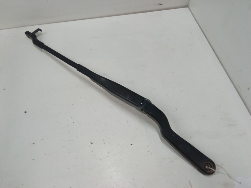 Recambio de brazo limpia delantero izquierdo para volkswagen golf iv (1j1) 1.4 16v referencia OEM IAM   