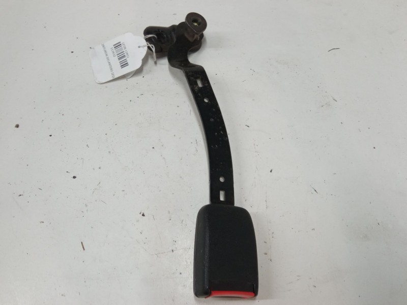 Recambio de anclaje cinturon delantero izquierdo para seat leon (1m1) 1.6 referencia OEM IAM   