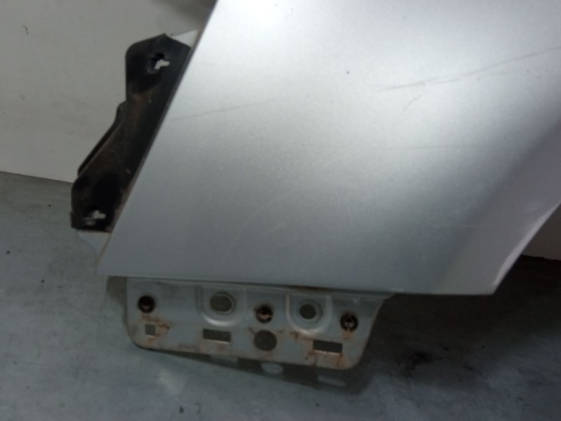Recambio de aleta delantera izquierda para volkswagen passat b6 (3c2) 2.0 tdi 16v referencia OEM IAM   