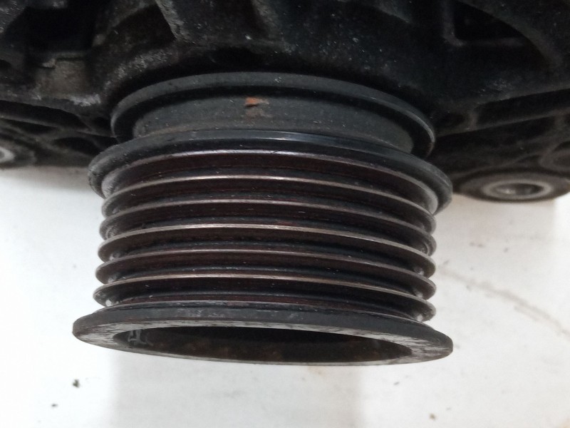 Recambio de alternador para volkswagen golf iv (1j1) 1.4 16v referencia OEM IAM 028903028D  