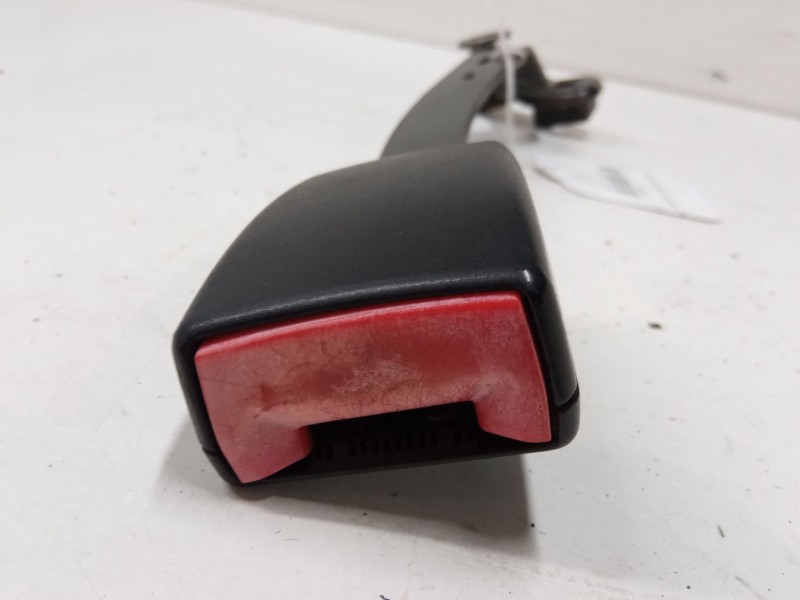 Recambio de anclaje cinturon delantero derecho para volkswagen golf iv (1j1) 1.4 16v referencia OEM IAM   