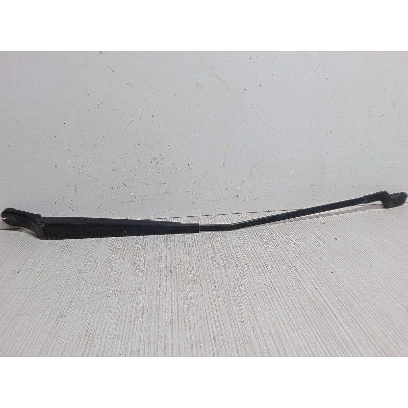 Recambio de brazo limpia delantero izquierdo para peugeot 3008 suv (mc_, mr_, mj_, m4_) 1.6 bluehdi 120 referencia OEM IAM   