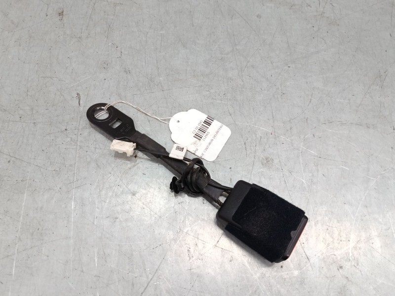 Recambio de anclaje cinturon delantero izquierdo para citroën c3 iii (sx) 1.2 vti 82 referencia OEM IAM   