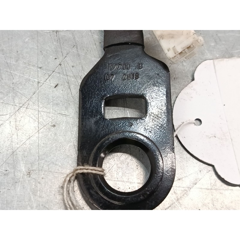 Recambio de anclaje cinturon delantero izquierdo para citroën c3 iii (sx) 1.2 vti 82 referencia OEM IAM   