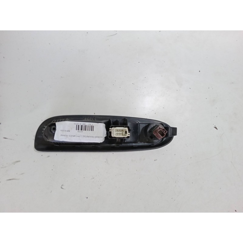 Recambio de mando elevalunas delantero derecho para renault clio ii (bb_, cb_) 1.2 16v (bb05, bb0w, bb11, bb27, bb2t, bb2u, bb2v