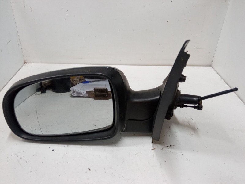 Recambio de retrovisor izquierdo para opel corsa c (x01) 1.2 twinport (f08, f68) referencia OEM IAM   