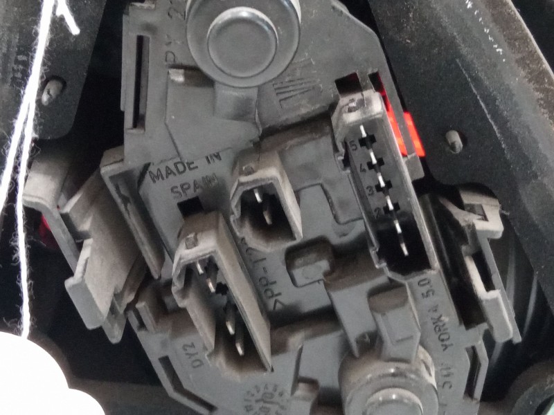 Recambio de piloto trasero izquierdo para seat leon (1m1) 1.6 referencia OEM IAM   