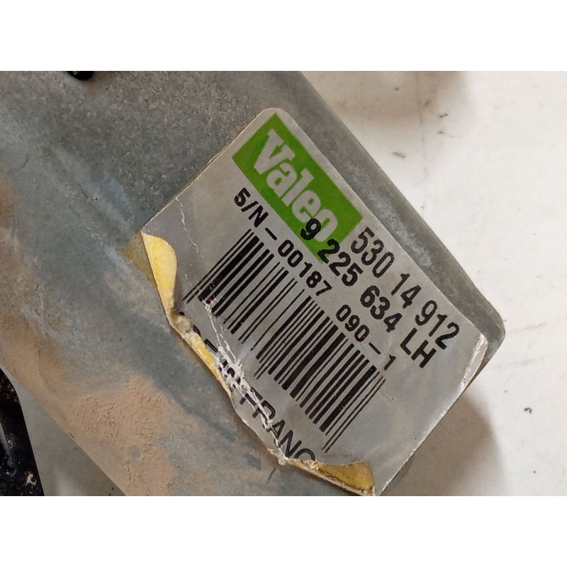 Recambio de motor limpia trasero izquierdo para opel combo tour 1.3 cdti 16v referencia OEM IAM 9225634LH  