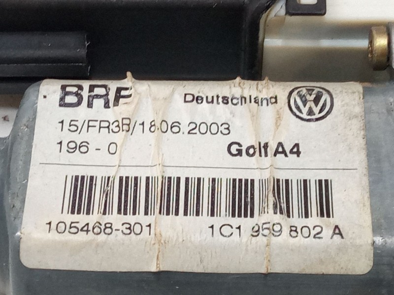 Recambio de motor elevaluna delantero derecho para volkswagen golf iv (1j1) 1.4 16v referencia OEM IAM 1C959802A  