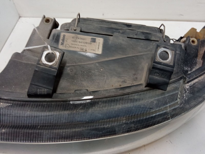 Recambio de faro izquierdo para seat leon (1m1) 1.6 referencia OEM IAM 1M1941001D  