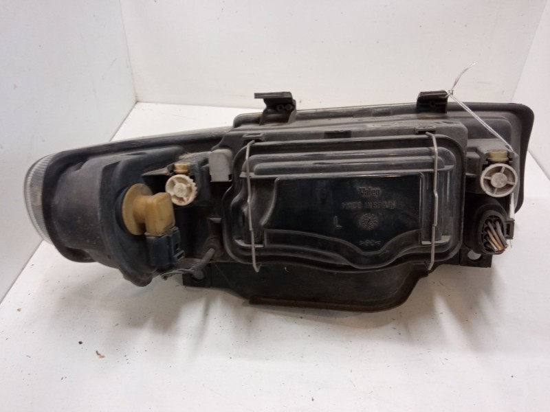 Recambio de faro izquierdo para seat leon (1m1) 1.6 referencia OEM IAM 1M1941001D  