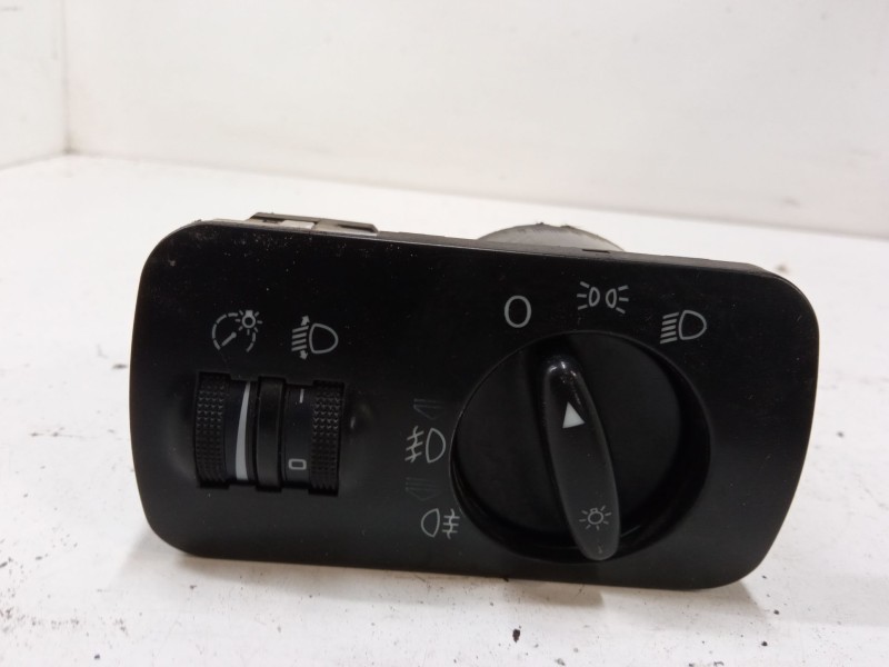 Recambio de conmutador de luces para seat leon (1m1) 1.6 referencia OEM IAM 1M1941531E  