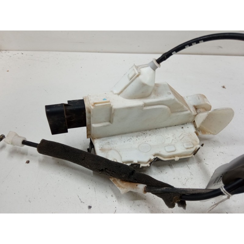 Recambio de cerradura puerta delantera izquierda para citroën c3 ii (sc_) 1.2 vti 82 referencia OEM IAM   