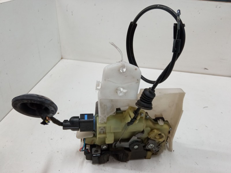 Recambio de cerradura puerta delantera derecha para volkswagen polo iv (9n_, 9a_) 1.4 tdi referencia OEM IAM   