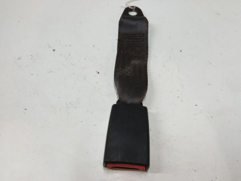 Recambio de anclaje cinturon trasero izquierdo para fiat doblo furgoneta/monovolumen (223_) 1.3 d multijet referencia OEM IAM   