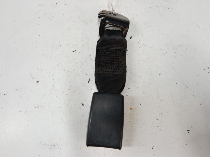 Recambio de anclaje cinturon trasero central para fiat grande punto (199_) 1.4 16v (199bxg1b, 199axg1b) referencia OEM IAM   