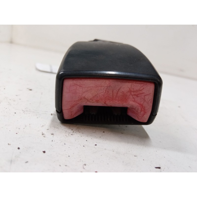 Recambio de anclaje cinturon trasero derecho para fiat grande punto (199_) 1.4 16v (199bxg1b, 199axg1b) referencia OEM IAM   