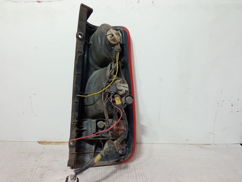 Recambio de piloto trasero izquierdo para hyundai matrix (fc) 1.5 crdi referencia OEM IAM L92401-170  