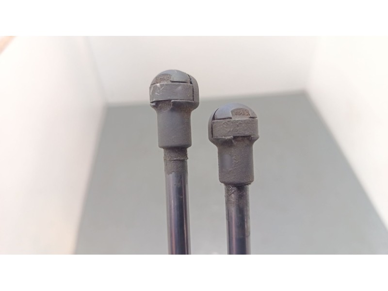 Recambio de amortiguadores capo para bmw 1 (e87) 116 i referencia OEM IAM   
