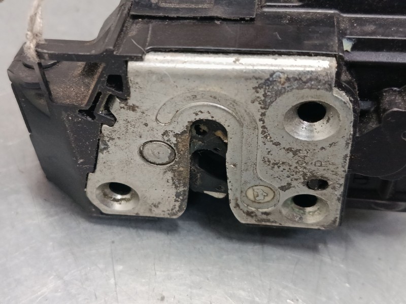 Recambio de cerradura puerta trasera derecha para nissan micra iii (k12) 1.5 dci referencia OEM IAM   