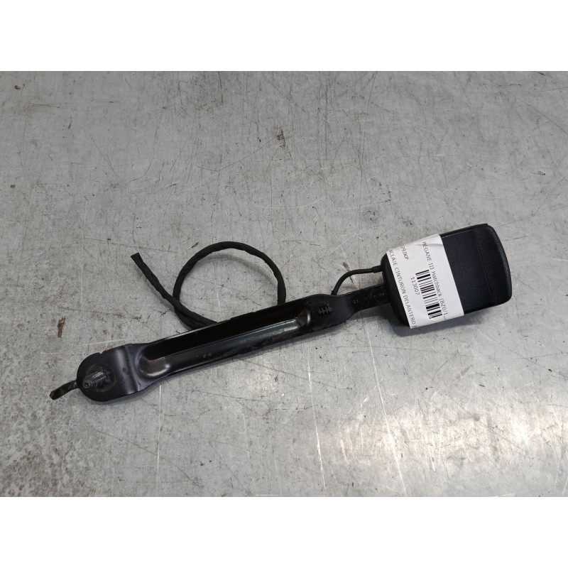 Recambio de anclaje cinturon delantero derecho para renault megane iii hatchback (bz0/1_, b3_) 1.2 tce (bz2b, bz11) referencia O