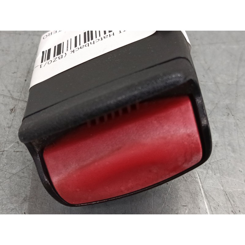 Recambio de anclaje cinturon delantero derecho para renault megane iii hatchback (bz0/1_, b3_) 1.2 tce (bz2b, bz11) referencia O