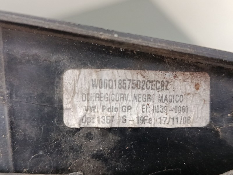 Recambio de retrovisor derecho para volkswagen polo iv (9n_, 9a_) 1.4 16v referencia OEM IAM   