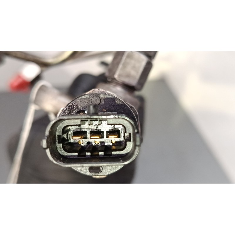 Recambio de rampa inyectora para land rover range rover evoque (l538) 2.0 d referencia OEM IAM G4D39D280AA 0445214332 