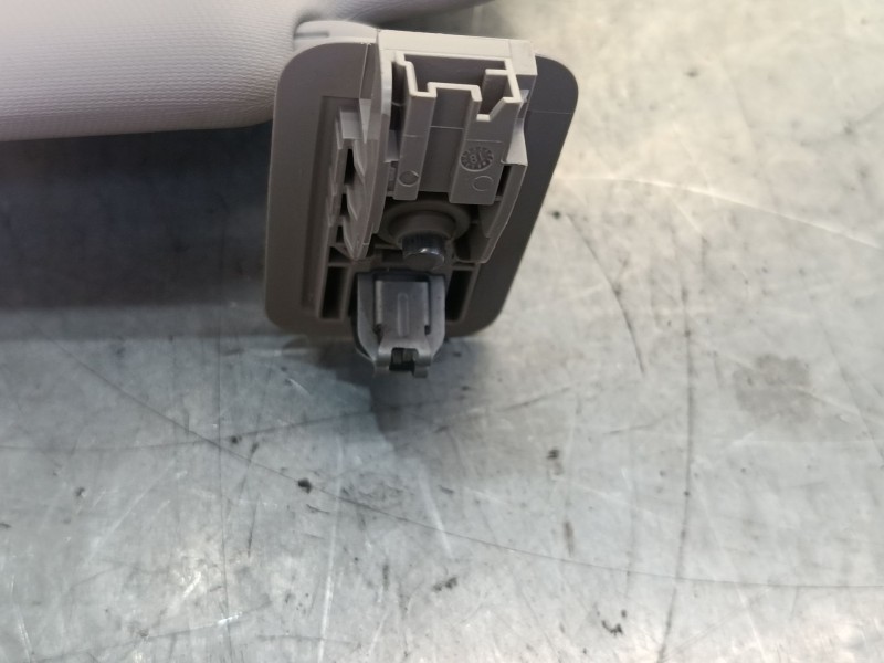 Recambio de parasol derecho para citroën c3 iii (sx) 1.2 vti 82 referencia OEM IAM   