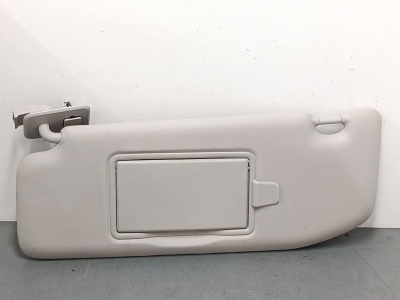 Recambio de parasol izquierdo para citroën c3 iii (sx) 1.2 vti 82 referencia OEM IAM   