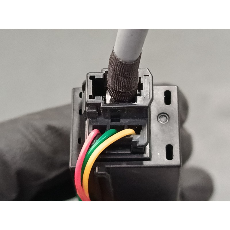 Recambio de puerto usb tipo c para toyota corolla station wagon (_e21_) 1.8 hybrid (zwe211) referencia OEM IAM 8619002110  