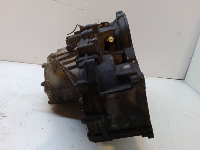 Recambio de caja de cambios manual 5 velocidades para saab 9-3 (ys3d) 2.2 tid referencia OEM IAM FM57505 I=3.82 S11221V81107