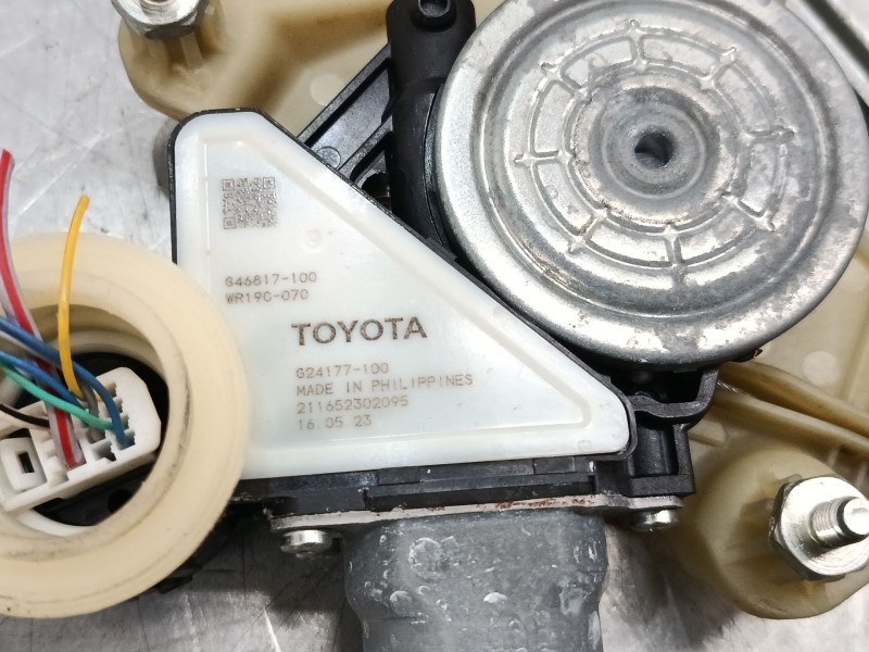 Recambio de elevalunas electrico trasero izquierdo para toyota corolla station wagon (_e21_) 1.8 hybrid (zwe211) referencia OEM 