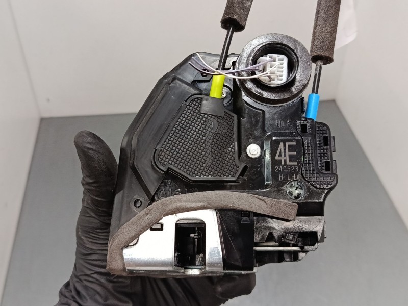 Recambio de cerradura puerta trasera izquierda para toyota corolla station wagon (_e21_) 1.8 hybrid (zwe211) referencia OEM IAM 