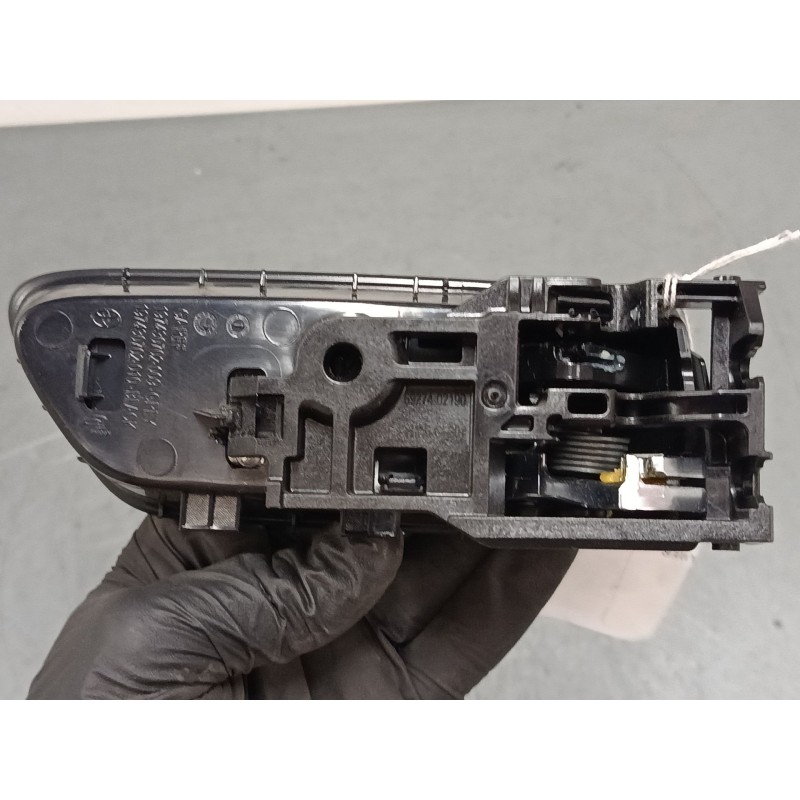 Recambio de maneta interior puerta trasera izquierda para toyota corolla station wagon (_e21_) 1.8 hybrid (zwe211) referencia OE