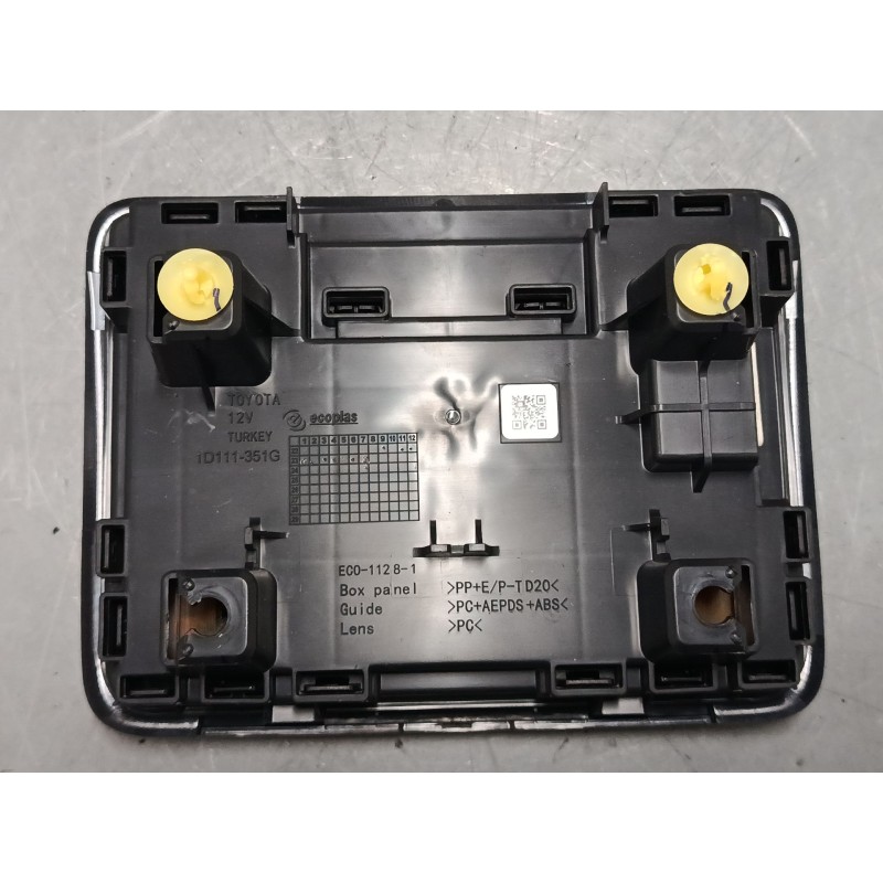 Recambio de luz interior delantera para toyota corolla station wagon (_e21_) 1.8 hybrid (zwe211) referencia OEM IAM 1D111351G  