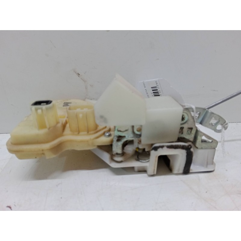 Recambio de cerradura puerta delantera derecha para honda jazz ii (gd_, ge3, ge2) 1.3 idsi (gd1) referencia OEM IAM   