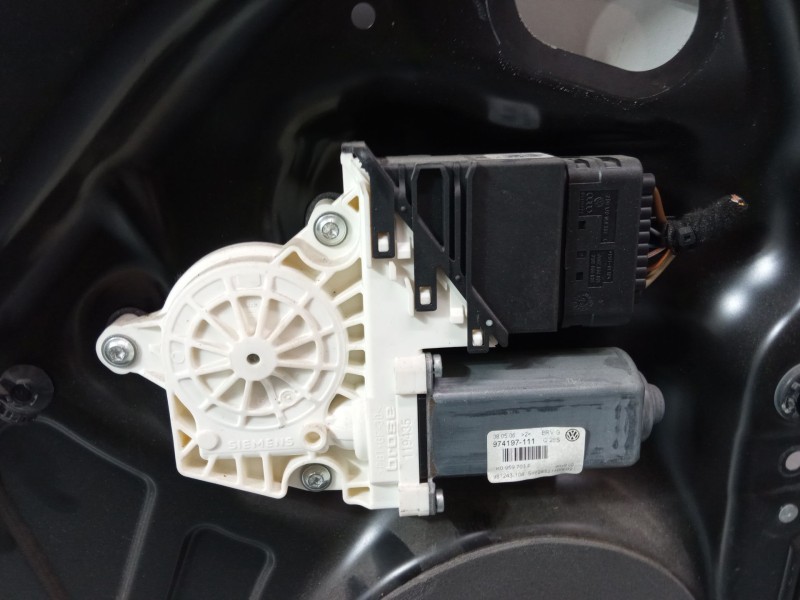 Recambio de elevalunas electrico trasero izquierdo para volkswagen passat b6 (3c2) 2.0 tdi 16v referencia OEM IAM   