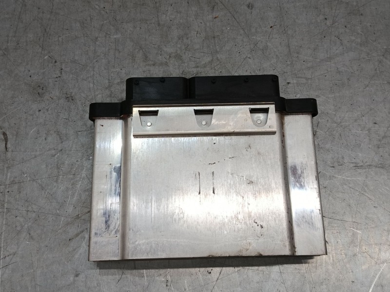 Recambio de centralita motor uce para seat ibiza iv st (6j8, 6p8) 1.2 tsi referencia OEM IAM 04E907309AF  
