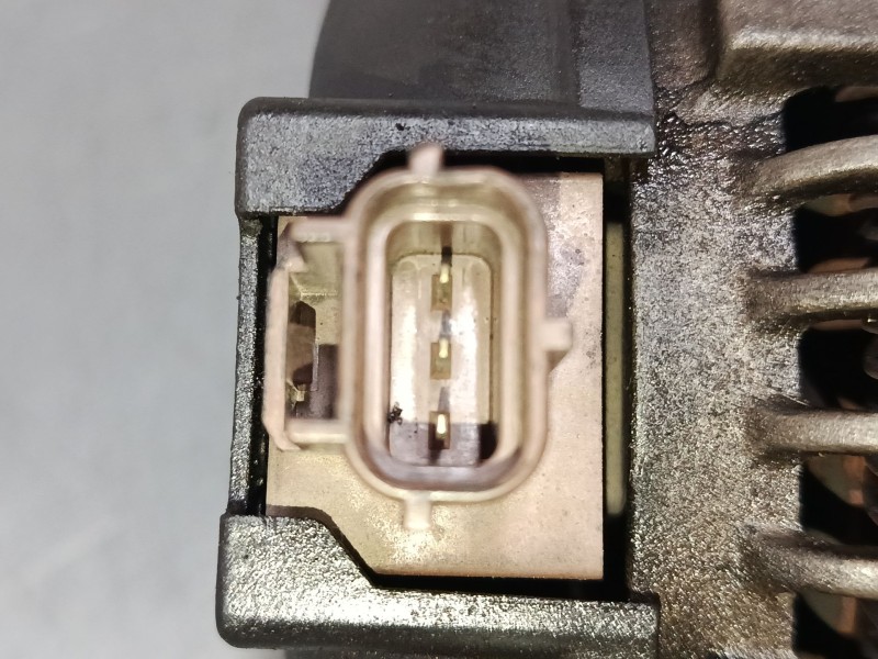 Recambio de alternador para ford focus ii turnier (da_, ffs, ds) 1.6 tdci referencia OEM IAM   