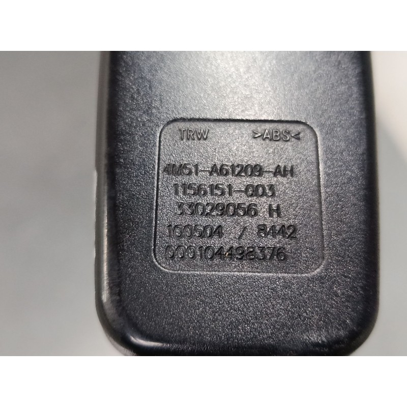 Recambio de anclaje cinturon delantero izquierdo para ford focus ii turnier (da_, ffs, ds) 1.6 tdci referencia OEM IAM 4M51A6120