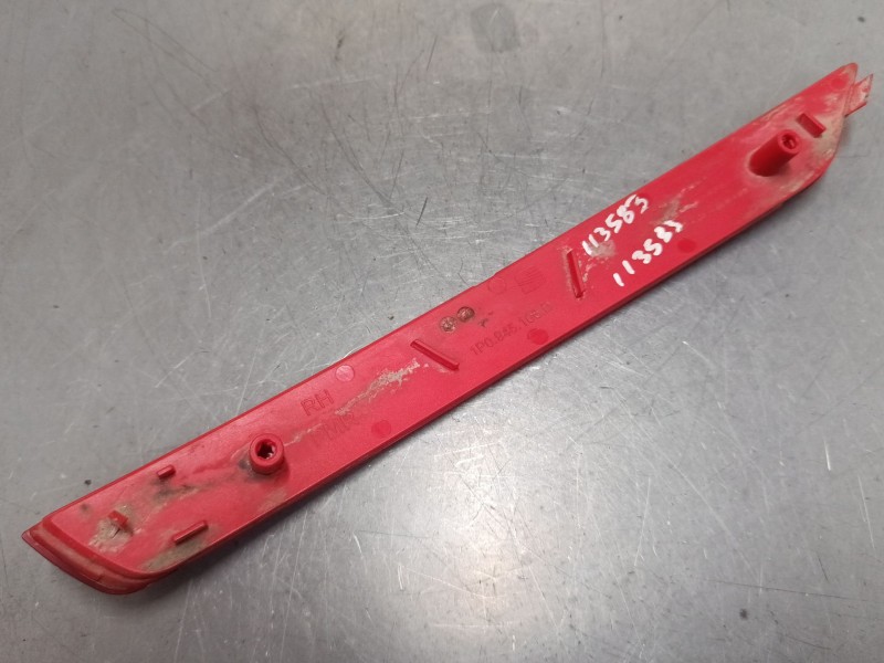 Recambio de catadioptrico trasero derecho para seat leon (1p1) 1.6 tdi referencia OEM IAM 1P0945106D  